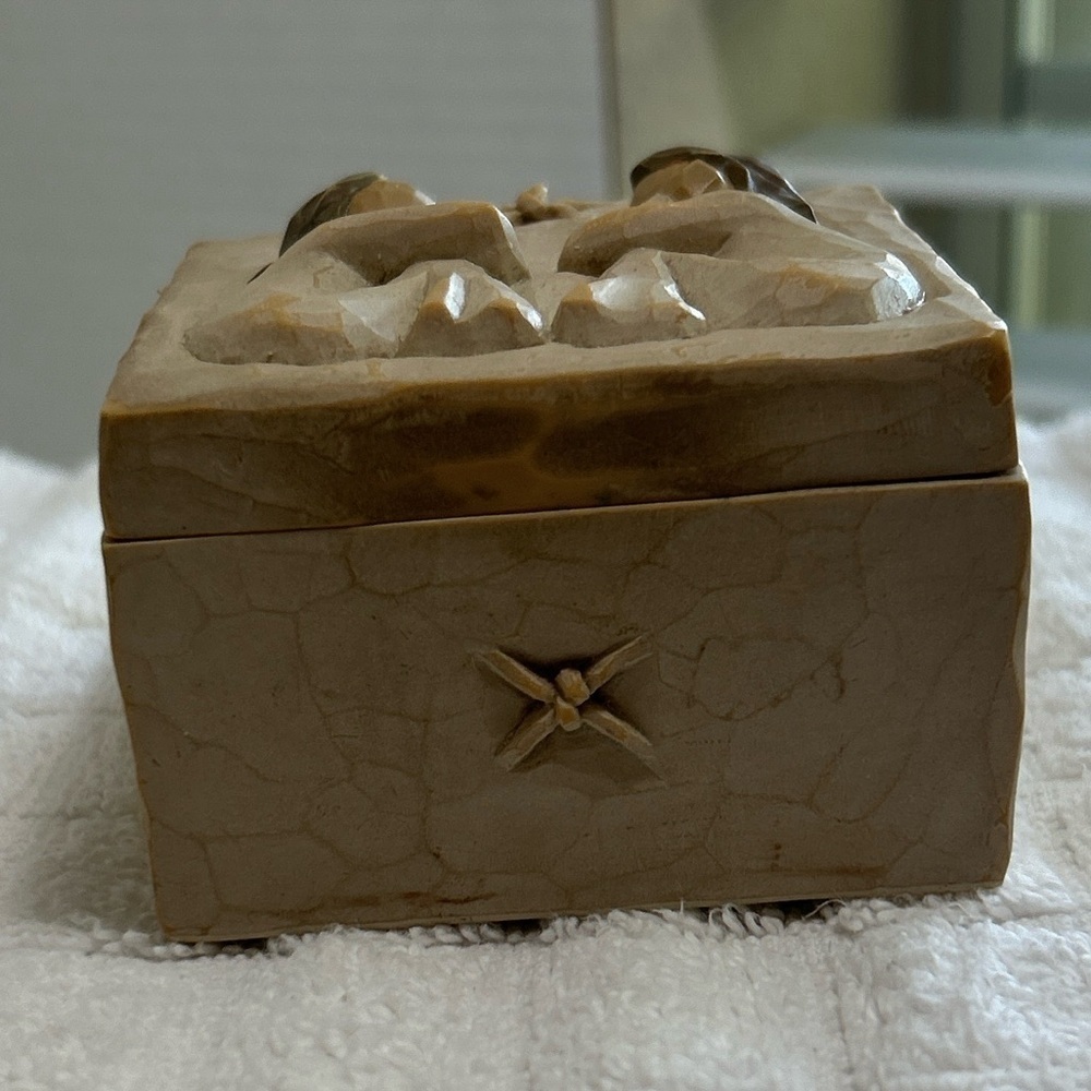 Willow Tree Friendship Trinket Box Vintage 2003 - Picture 2 of 9